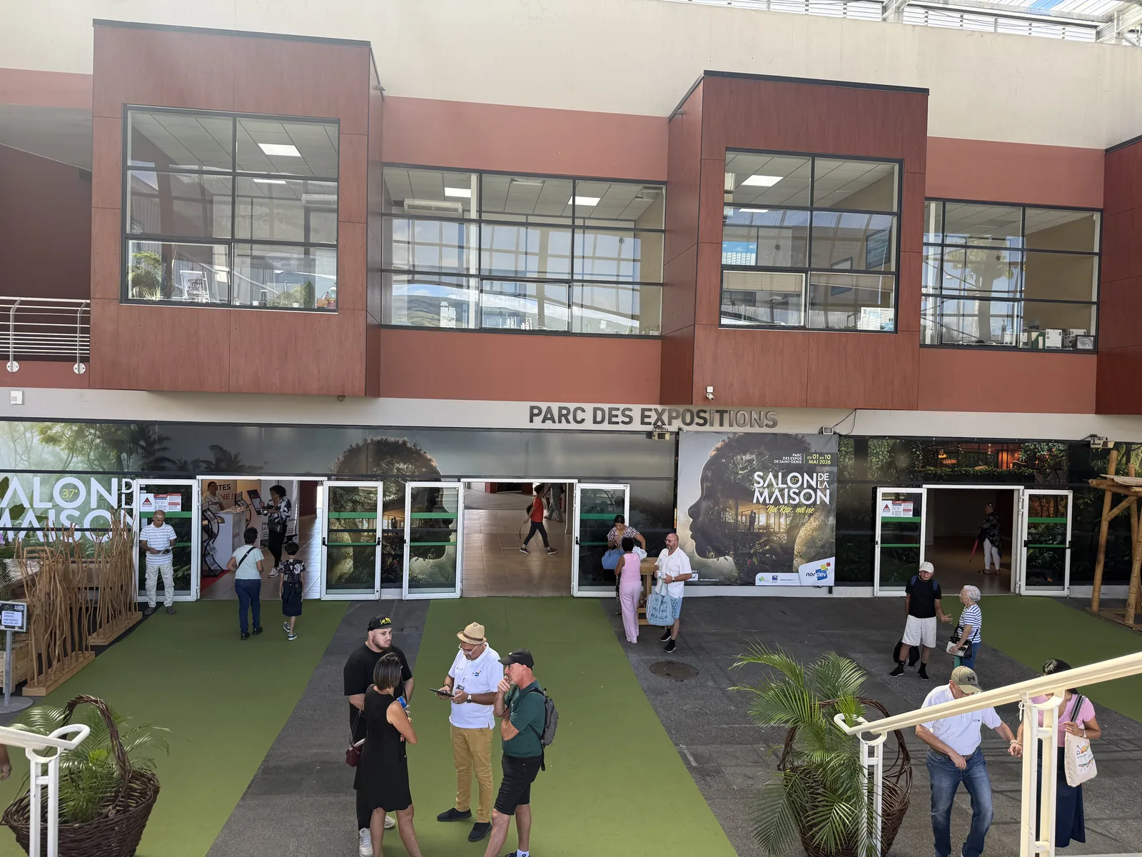 Entrée du Parc des Expositions de la Nordev pendant le Salon de la Maison 2026 à Saint-Denis de La Réunion